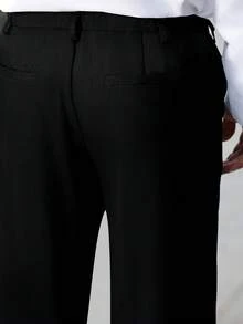 Manfinity Bizformal This Double-Breasted Men's Suit Features A Deep Notched Lapel And Four Meticulously Crafted Buttons, Adding To Its Charm. The Discreet Pockets And Back Vent Ensure Freedom Of Movement, While The Tapered Trousers Provide An Elegant And Free-Flowing Silhouette. The Understated Yet Refined Black Color Makes It The Top Choice For Galas, Business Meetings, Or Stylish Weddings, Showcasing A Modern And Enduring Look. This Is An Excellent Gift Option For Your Husband, Boyfriend, Or Loved One. - Black - View 3