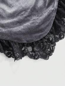 ROMWE Goth Women's Mandarin Collar Flare Sleeve Velvet & Lace Patchwork Blouse - Dark Grey - View 4