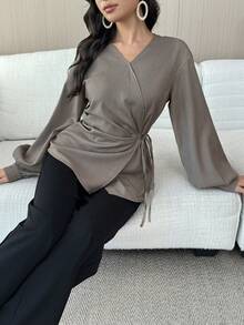 Modelyn 女士纯色V领长袖侧系腰休闲褶皱衬衫 - 灰色 - 查看 5