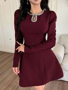 Feyla Elegant Rhinestone Decor Waist Cutout Neck Slim A-Line Short Dress, Suitable For Parties - Burgundy - View 6