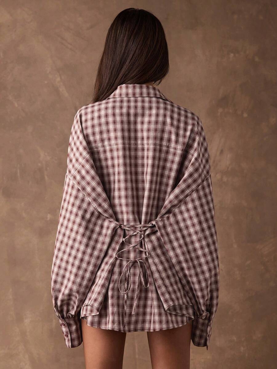 SHEIN BAE 女士休闲宽松落肩格纹衬衫，适合日常、工作、上学、春秋季、商务休闲、复古风格、长袖上衣、新款女式衬衫、时尚女式衬衫、冬季女装、圣诞节女装、新年格纹衬衫 - 酒紅色 - 查看 1