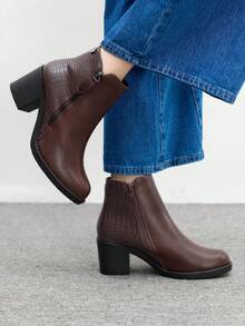CUCCOO BIZCHIC 休闲简约侧拉链粗跟女式踝靴 - 咖啡棕 - 查看 4