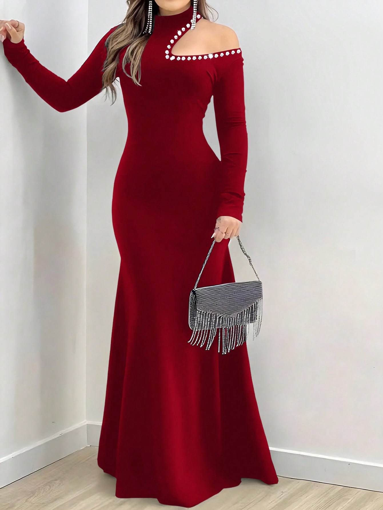 Zyxie فستان أنيق بياقة عالية مزين بالراين ستون، فس...