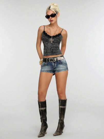 SHEIN Unity Shorts vaqueros de talle bajo de estilo callejero