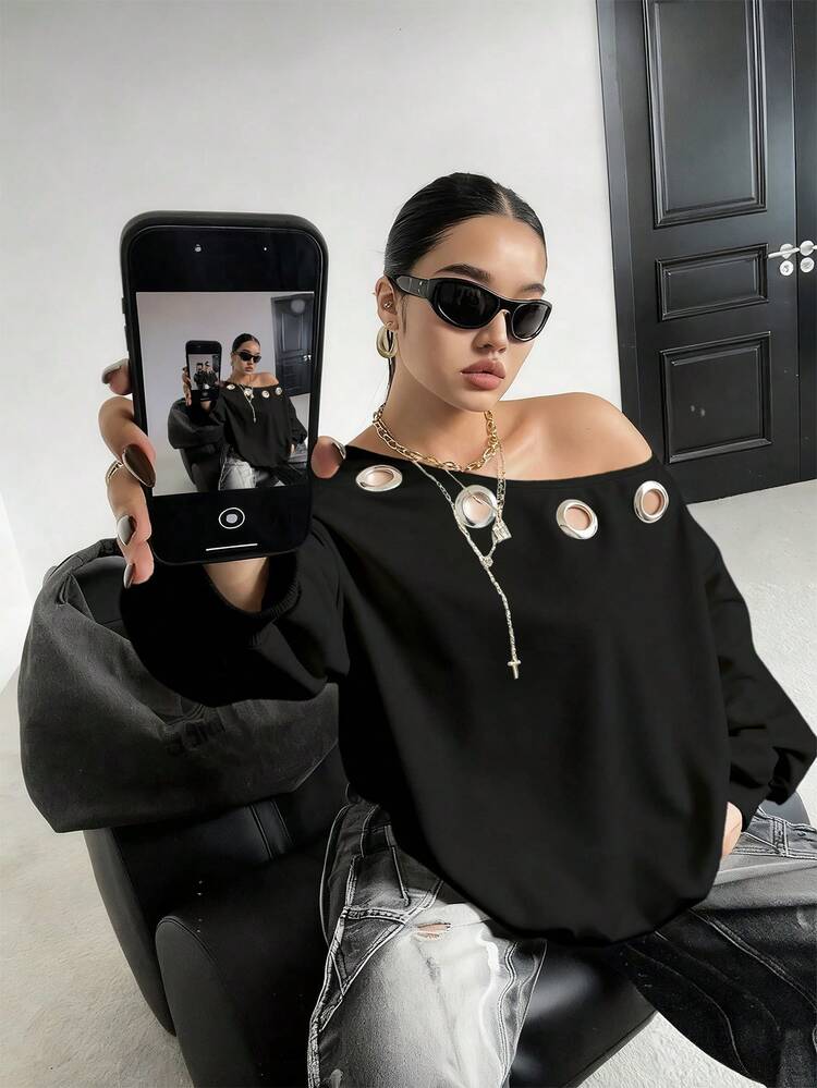 POPSWAY Plus Size Women Oblique Shoulder Sweatshirt With Metal Grommet, Casual Comfortable Street Style Sweatshirt Jacket, Autumn/Winter - Black - View 1