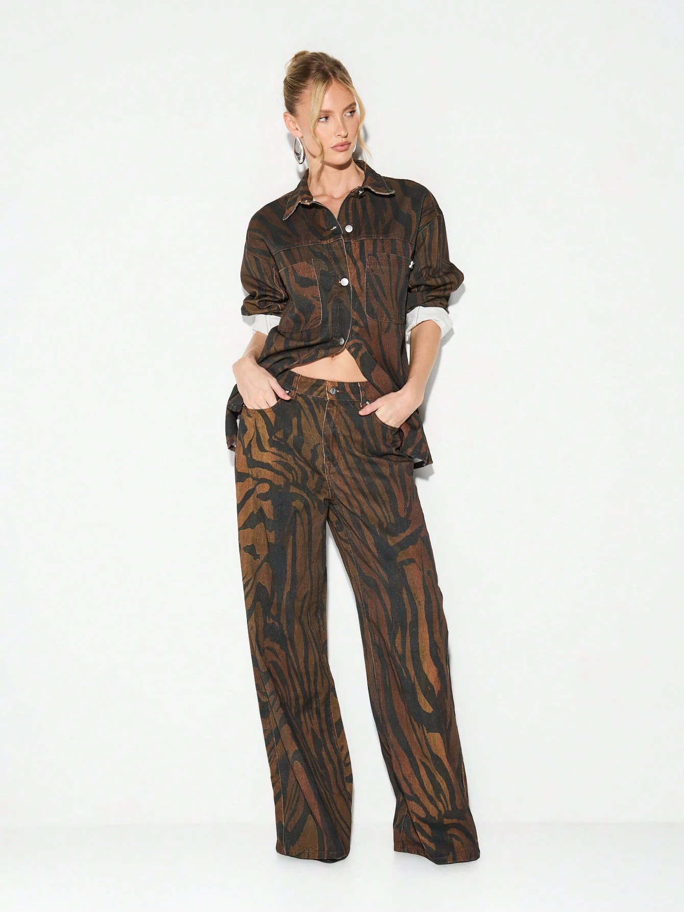 KIZN Printed Wide Leg Denim Jeans With Abstract Pattern