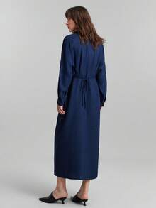 Ontre 2026春夏新款女士纯色翻领褶裥单排扣优雅简约通勤连衣裙，女士办公室套装，音乐节、情人节、夏季等场合的优雅连衣裙 - 藏蓝色 - 查看 2