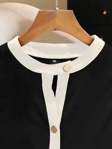 SHEIN Clasi Blusa casual de talla grande con tejido de punto y bloqueo de color - Negro - Ver 4