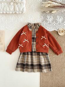 SHEIN 2pcs Baby Girls Ditsy Floral Sweater Jacket And Dress Set, Spring/Autumn - Khaki - View 2