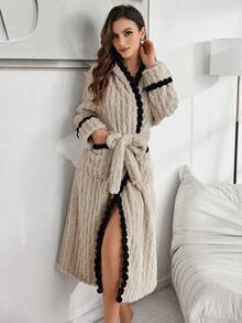 Contrast Color Pom-Pom Hooded Jacquard Plush Ladies Robe, For Fall Winter, Cozy Outfit, Fluffy