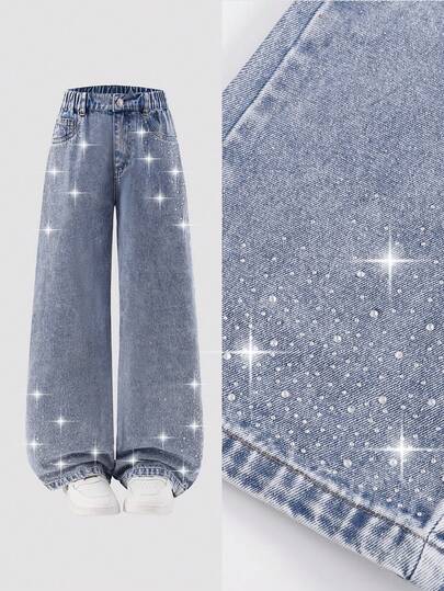 SHEIN ChillGRL Jeans con adornos de strass Y2K para niñas preadolescentes, adecuados para primavera, verano, otoño e invierno. Lavado medio azul denim, estilo académico minimalista Y2K lindo y dulce, moda callejera casual versátil. Diseño básico y sencillo de 4 bolsillos con cintura elástica y cierre de botón a presión, gran área con decoración de strass de moda, jeans rectos relajados sin estiramiento. Denim de algodón suave y cómodo, sin estiramiento, para uso diario, reuniones, fiestas, escuela, transporte, hogar. Nueva colección de otoño/invierno Y2k
