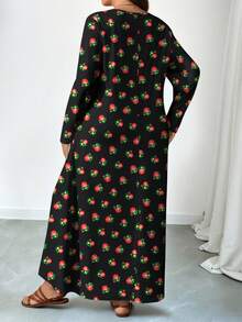 Al Najma 大码女式花卉复古印花V领长袖连衣裙，带口袋和喇叭下摆 - 彩色 - 查看 2