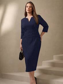 Chikora 大码女式中长款V领连衣裙，黑色七分袖黑白条纹铅笔裙，及膝V领通勤优雅修身连衣裙，办公室连衣裙，简约修身连衣裙 - 藏蓝色 - 查看 4