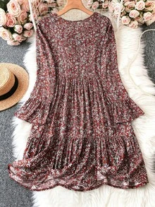 SHEIN PETITE CURVE 大码女式度假植物印花圆领喇叭袖荷叶边下摆休闲连衣裙 - 彩色 - 查看 2