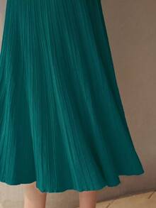 MOTF PREMIUM Váy ống cắt chéo có họa tiết - Màu xanh lá cây đậm - Xem 2