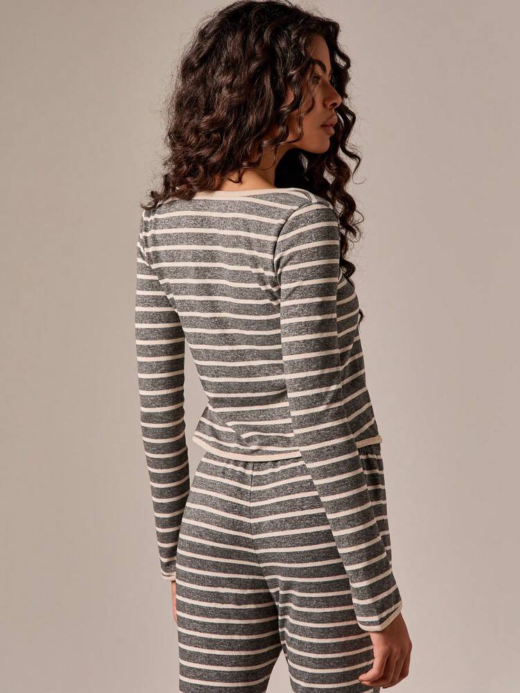Scoop Neck Long Sleeve Tie Front Top