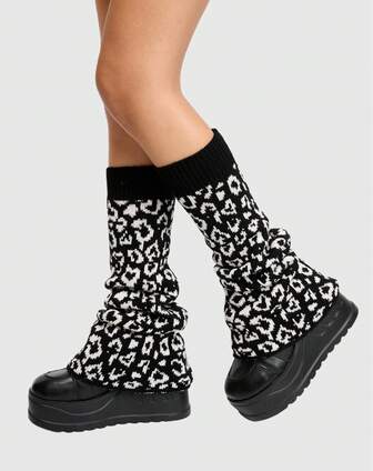 Grunge Punk 1 par de calentadores de piernas de pata ancha con fondo blanco y estampado de corazones y leopardo, estilo lindo y kawaii