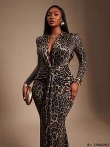Radiana 大码女装秋冬优雅性感豹纹深V领鱼尾连衣裙，垫肩设计，适合派对、舞会、情人节、音乐节、演唱会、宴会、盛宴、晚宴等场合。这款猎豹纹连衣裙适合宴会、盛宴、晚宴、舞会、都市、性感职场、邮轮、复古、节日、演唱会、嘉年华、郊游、层次丰富的场合、假日、约会之夜、聚会、生日、单身派对、鸡尾酒会、正式活动、端庄、时尚、夜店、可爱、休闲、外出等各种场合。 - 彩色 - 查看 3