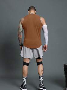 Manfinity Sport Corelite Boyfriend Style Men's Solid Color Crew Neck Sleeveless Sports Tank Top For Summer - Khaki - View 2