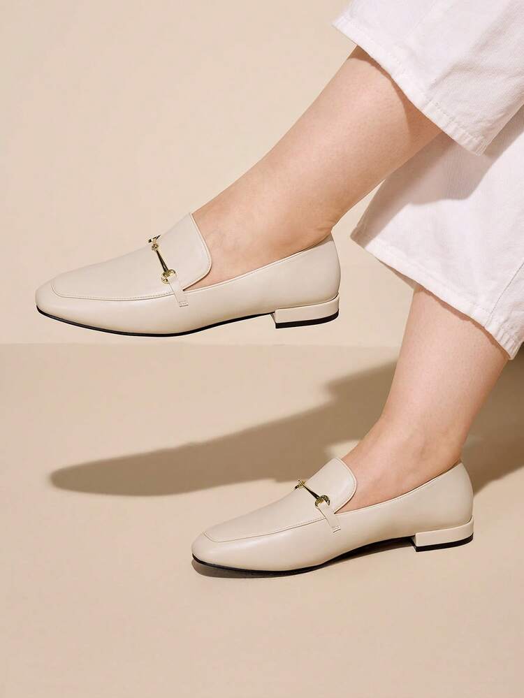 CUCCOO CURVES Women's Wide Fit Square Toe Flat Low Heel Slip-On Loafers, Comfortable & Versatile, Beige, Plus Size For Christmas