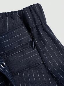 SHEIN Sweetro 时尚甜美休闲百褶短条纹金属朋克迷你裙 - 藏蓝色 - 查看 3