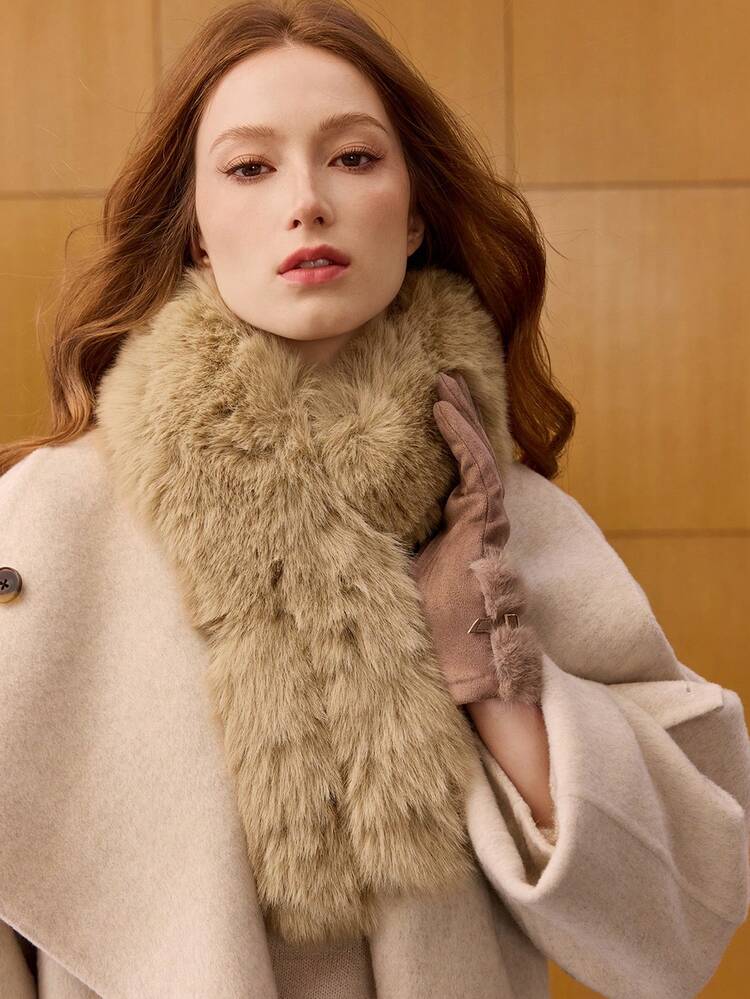 WOMEN'S FASHIONABLE WARM FUZZY SCARF, AUTUMN/WINTER