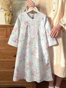 SHEIN 女童蓝色碎花长袖连衣裙，时尚荷叶边设计，适合日常穿着，春秋季 - 藍色 - 查看 4