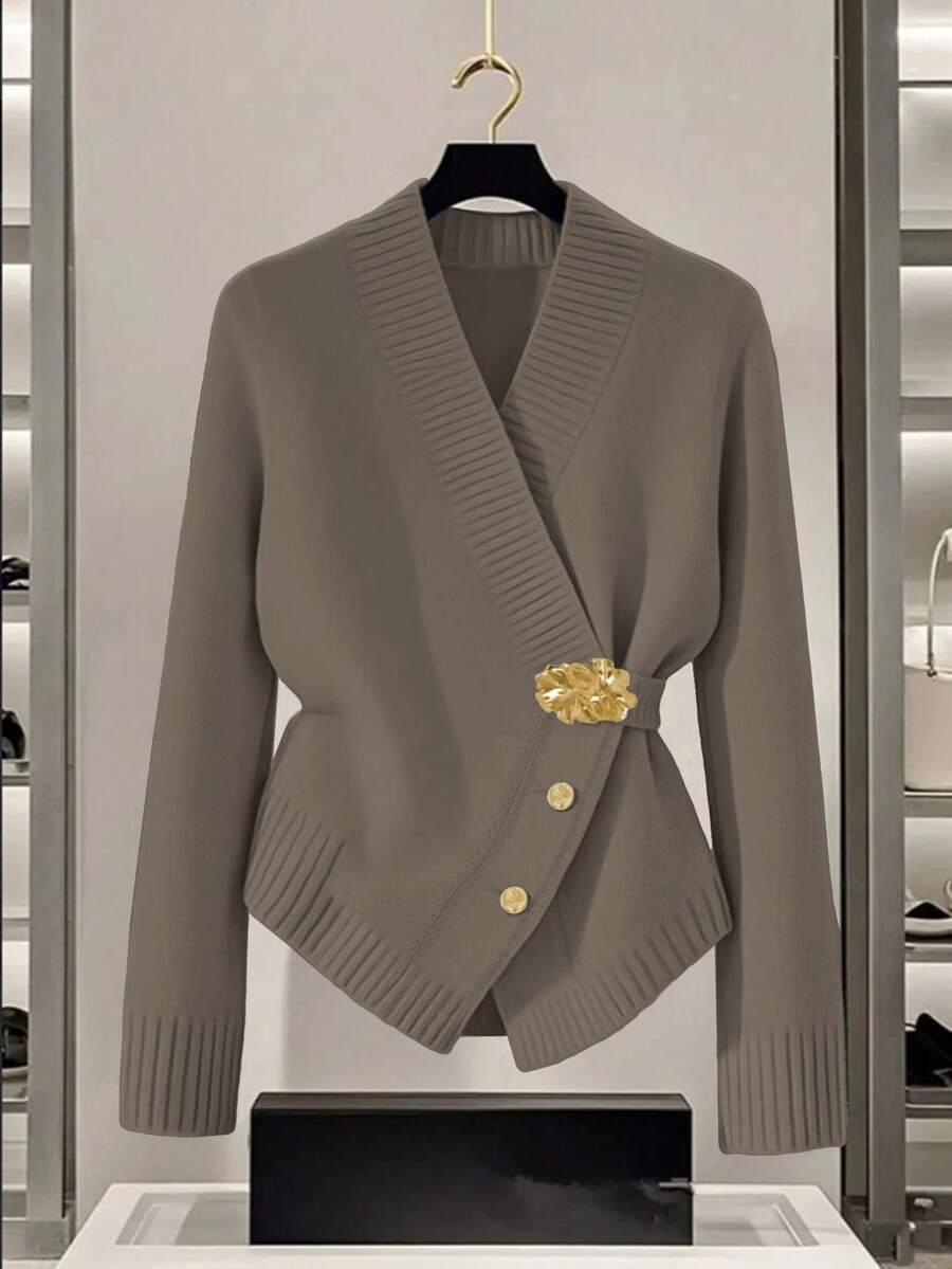 GlowEve 女士蓝色毛衣，新款秋冬金属纽扣不对称开襟羊毛衫，百搭通勤风格 - 深灰色 - 查看 1