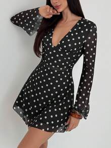 Aloruh 女士复古波点网纱印花性感深V领长喇叭袖迷你连衣裙，适合约会、外出、日常穿着、派对、舞会和教师着装 - 黑色 - 查看 5