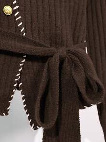 GlowEve Áo len nữ lệch vai màu nâu cà phê thiết kế bất đối xứng viền tương phản - Cà phê nâu - Xem 4