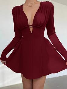 Aloruh 女士纯色深V领褶皱设计长袖性感时尚迷你连衣裙 - 紫紅色 - 查看 5