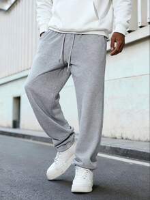 Manfinity EMRG Men's Thermal Lined Thick Casual Sweatpants, Versatile & Loose Fit Grey Joggers, Men's Sweats Sweatpants, Wide Bottom For Men, Pro Club Sweat Pants, Grey Baggy Sweatpants