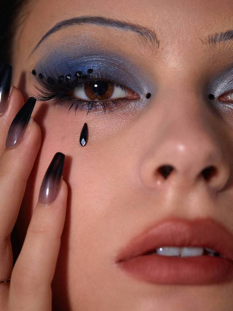 Corpse Bride | SHEGLAM Moonlight Eyeshadow Palette White Brown Blue Eyeshadow Brand Beauty Makeup Face Paint Cosmetic For Women Girls Perfect For Winter Spring Ideal For Y2K Fancy Fashion Suitable For Birthday Valentine'S Day Gift Rave Party Ready Best Color - Multicolor - View 3