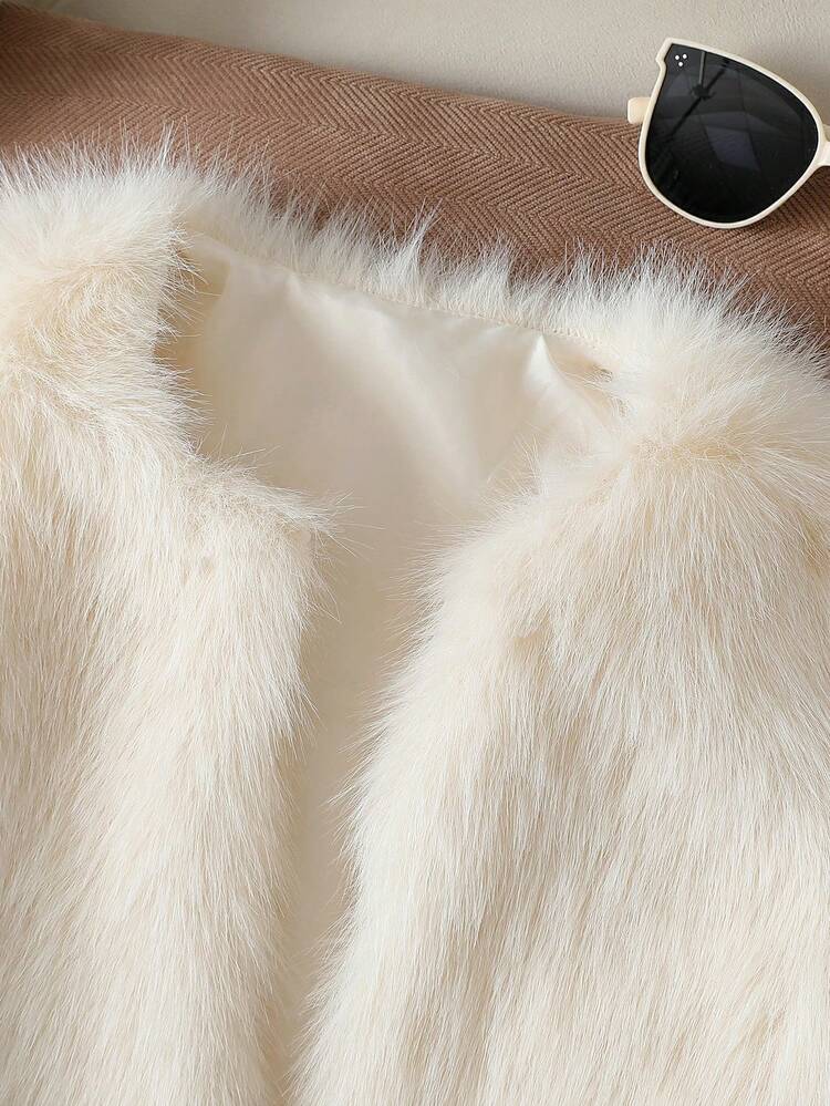 SHEIN 1pc Tween Girls' Fashionable Short Fluffy Elegant Apricot Comfortable Double-Layer Lined Long Sleeve Faux Fur Jacket, Suitable For Autumn/Winter, Indoor, Outdoor, Casual, Daily, Travel, Party, Versatile Outerwear - White - View 3