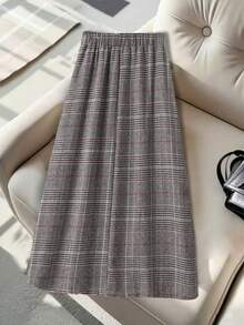 GlowEve CURVE Falda elegante de línea A con abertura lateral, botones y estampado de cuadros para mujer de talla grande