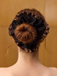 MOTF PREMIUM CHAMPAGNE FAUX SILK SCRUNCHIE - Black - View 4