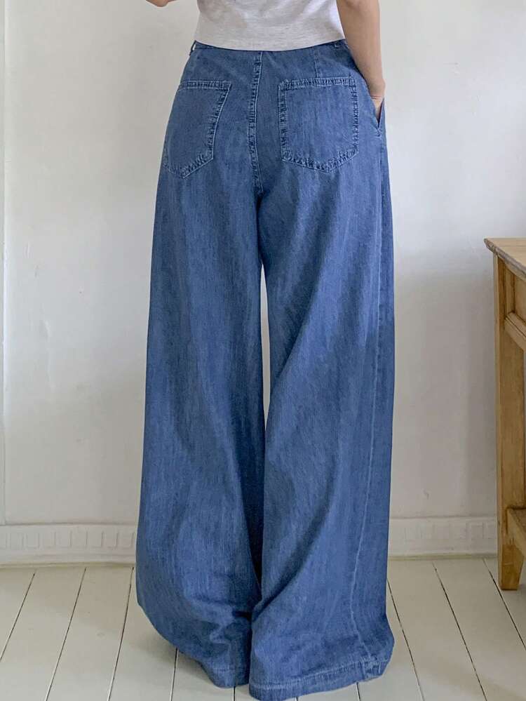 Vintage Design High Waist Flared Leg Pleated Relaxed Fit Jeans For Women
