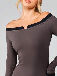 MISSGUIDED Off Shoulder Long Sleeve Bodycon Mini Dress With Contrast Black Trim Detail For Evening Party Occasions - Grey - View 4
