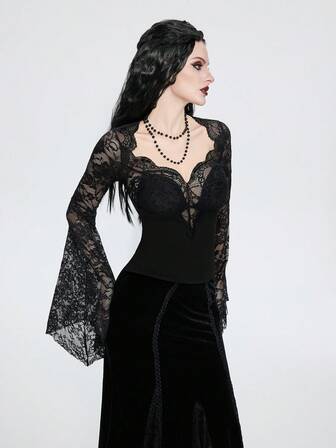 Breakform Blusa ajustada de manga acampanada con cuello en V profundo, encaje y parches de unicolor en estilo gótico y sexy Y2K para mujer