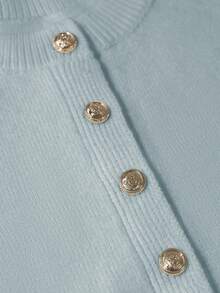 GlowEve 白色毛衣女士别致腰部荷叶边下摆短款开衫，独特金属纽扣装饰，时尚女士针织夹克 - 淺藍色 - 查看 4