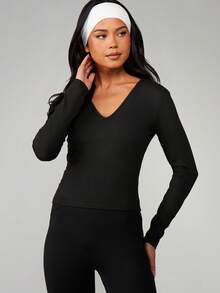 MISSGUIDED Fitted V Neck Long Sleeve Top With Ribbed Texture For Casual Everyday Wear And Layering Essentials - Black - View 1