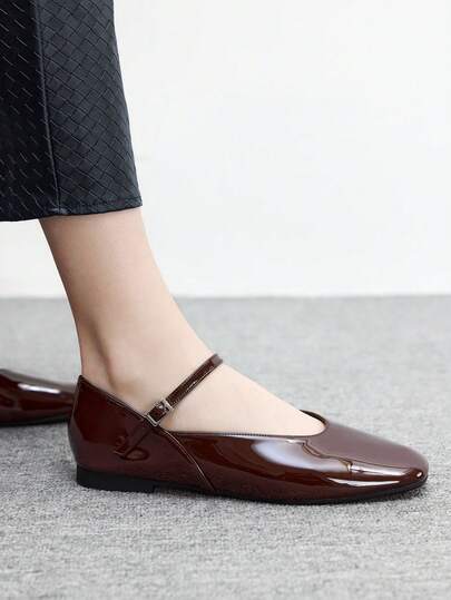 CUCCOO BIZCHIC Women's Casual Solid Color Buckle Flats For Christmas