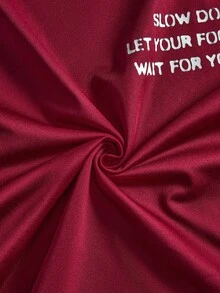 Manfinity Roghcode Men's Slogan Graphic Print Round Neck Short Sleeve T-Shirt Burgundy Dark Red Summer Streetwear City Break Oversized Drop Shoulder Relaxed Fit Tee - Burgundy - View 7
