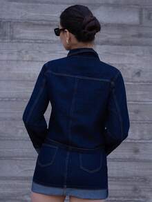Conjunto de mujer de mezclilla azul oscuro con chaqueta de mezclilla de manga larga y falda con dobladillo plegado, nuevo estilo coreano casual de oficina para otoño e invierno, estilo Ins, abrigo de otoño de 2 piezas, conjunto de mezclilla para mujer - Azul lavado oscuro - Ver 2