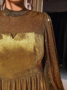 Cravure 大码女士优雅丝绒网纱泡泡袖连衣裙，收腰设计，适合派对穿着 - 金色 - 查看 8