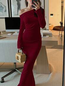 INAWLY Solva 1 件女士纯色不对称领口褶皱优雅长袖连衣裙 - 酒紅色 - 查看 1