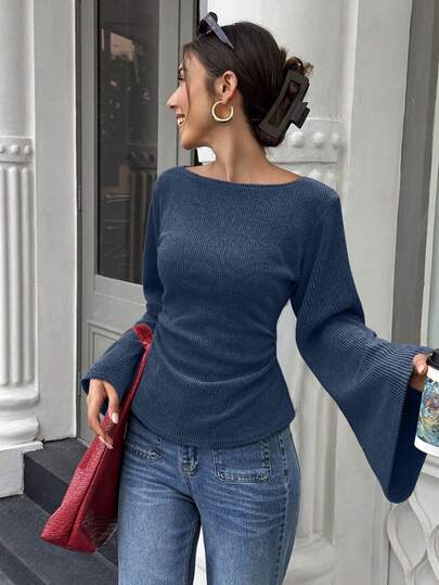 Elenzga Standardstorlek Damtopp med blommigt mönster, lös passform, bred halsringning, nedsänkta axlar och utsvängda ärmar, höst/vinter