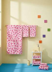 Joivida 1pc Pink Towel With Jacquard Letter & Heart Pattern, Polyester Rectangular 70*140cm Or Kitchen/Face/Hand Towel 34*75cm Or 34*34cm Small Towel, Suitable For Men, Women, Couples, Family, All Seasons, Quick Drying, Absorbent, Soft, For Bathroom, Hotel, Gym, Holiday Gifts, Parties, Beach, Outdoor, Travel