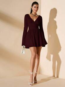 SHEIN BAE 女士纯白色简约日常性感深V领长袖荷叶边袖口收腰迷你连衣裙，秋冬款 - 紫紅色 - 查看 4