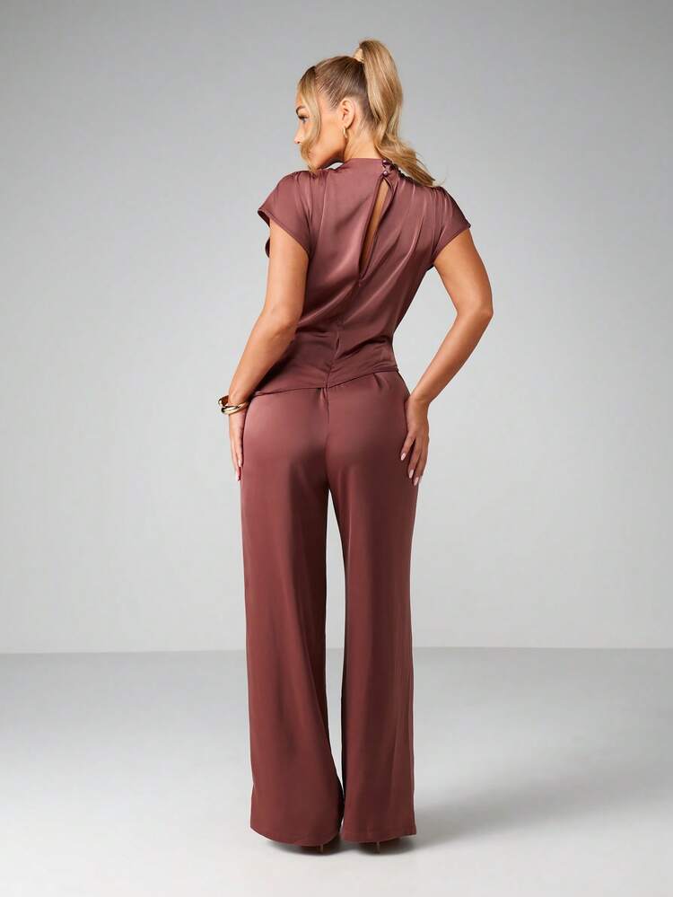 MISSGUIDED Elegant Cowl Neck Short Sleeve Wide Leg Full Length Jumpsuit With High Rise Waist For Evening And Formal Occasions